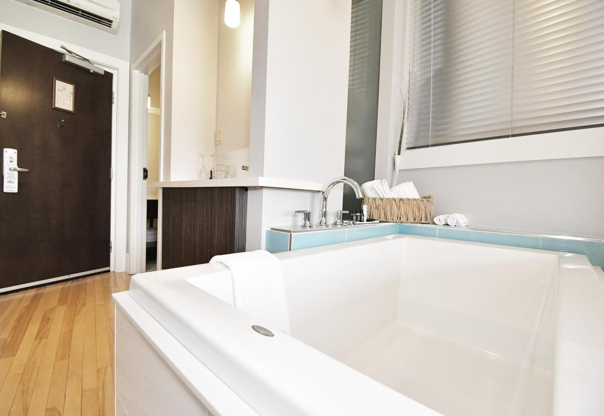 St James Gate By Bower Boutique Hotels Moncton Kültér fotó