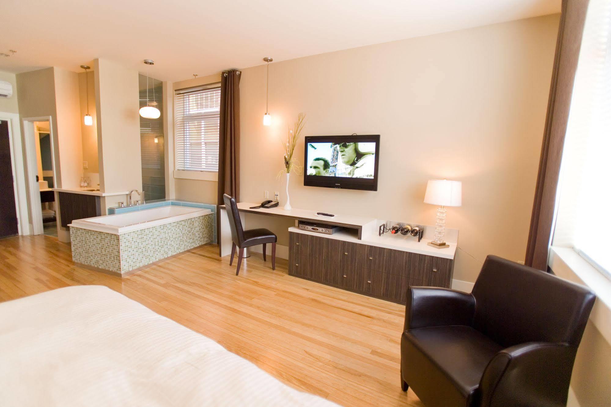 St James Gate By Bower Boutique Hotels Moncton Kültér fotó